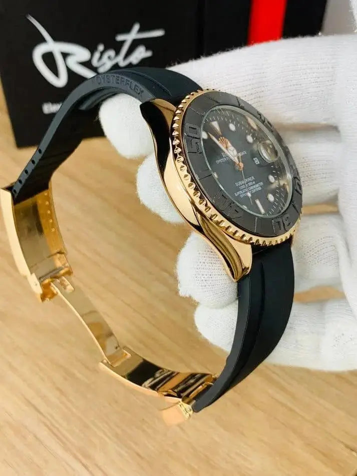 ⌚ Luxury Men’s Rubber Strap Watch